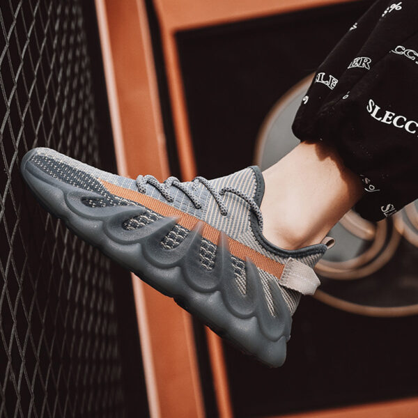 Fashion Sneakers With Wave Sole Cool Sports Shoes Men - Image 9